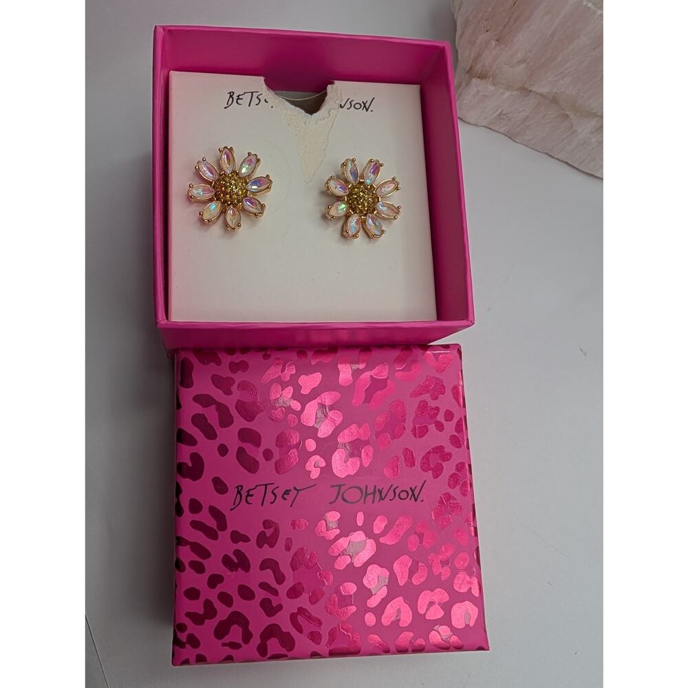 Betsey Johnson Iridescent Floral Stud Earrings Gold Tone New with Box